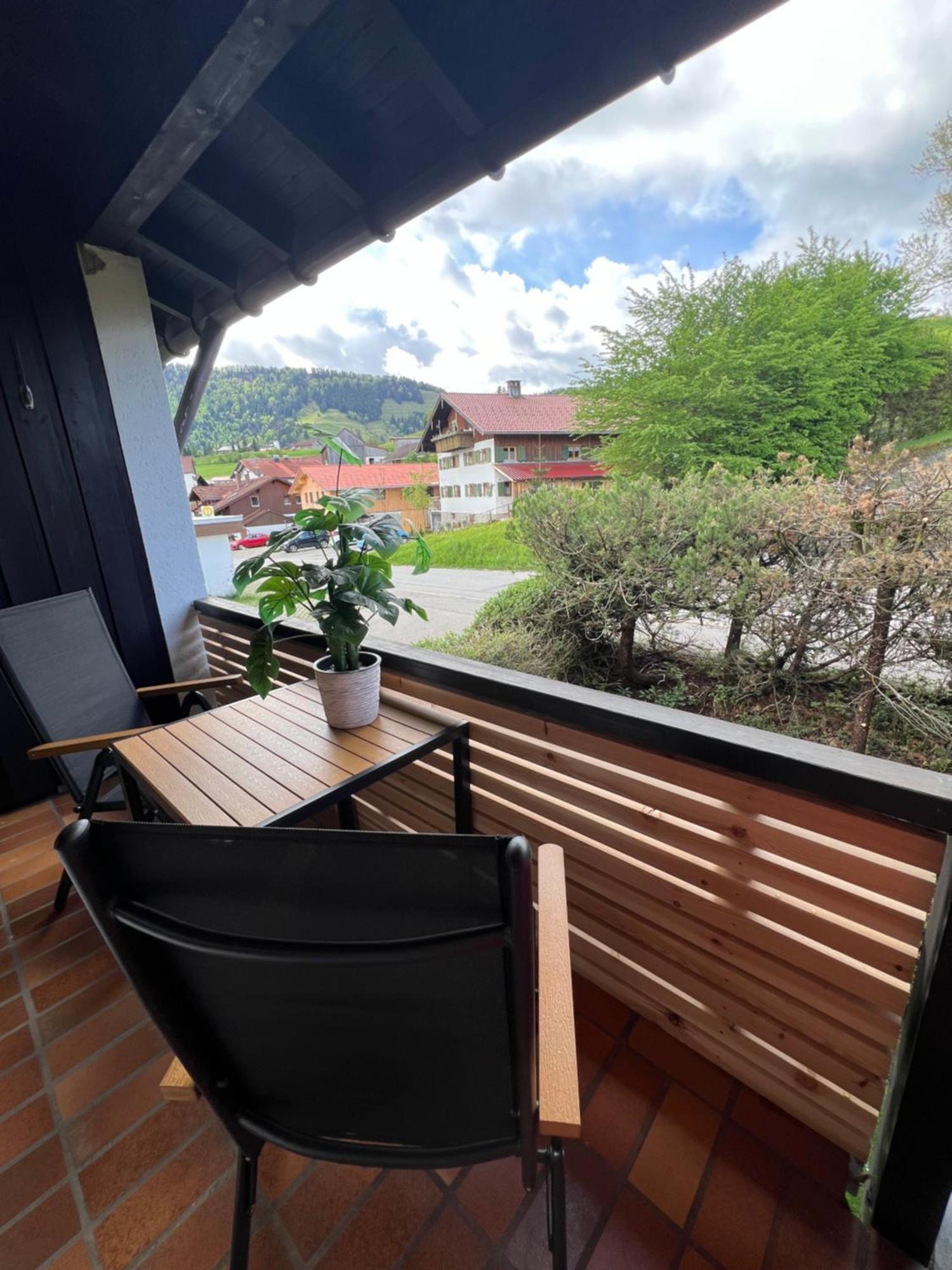 Exklusive Fewo Allgaeustern Steibis Mit Wlan Sauna Kamin Und Oberstaufen Plus Card エクステリア 写真
